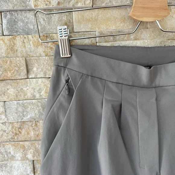 NWT Lululemon Essential High Rise Trouser - Picture 5 of 8